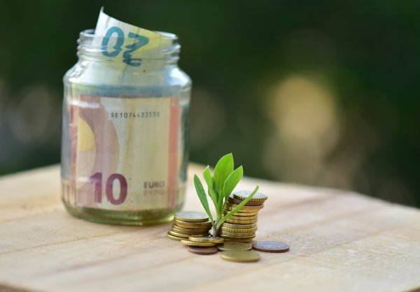 What Are the Effective Cost Reduction Strategies for UK Logistics Companies?